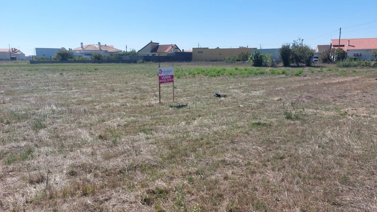 Terreno para Venda em Monte Real e Carvide Foto 1