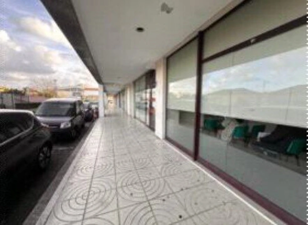Loja para Venda em Pedroso e Seixezelo Foto 3