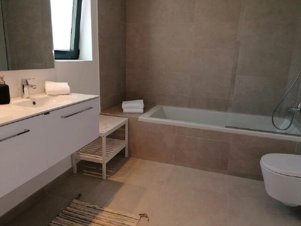 Apartamento T2 para Venda em Quarteira Foto 12