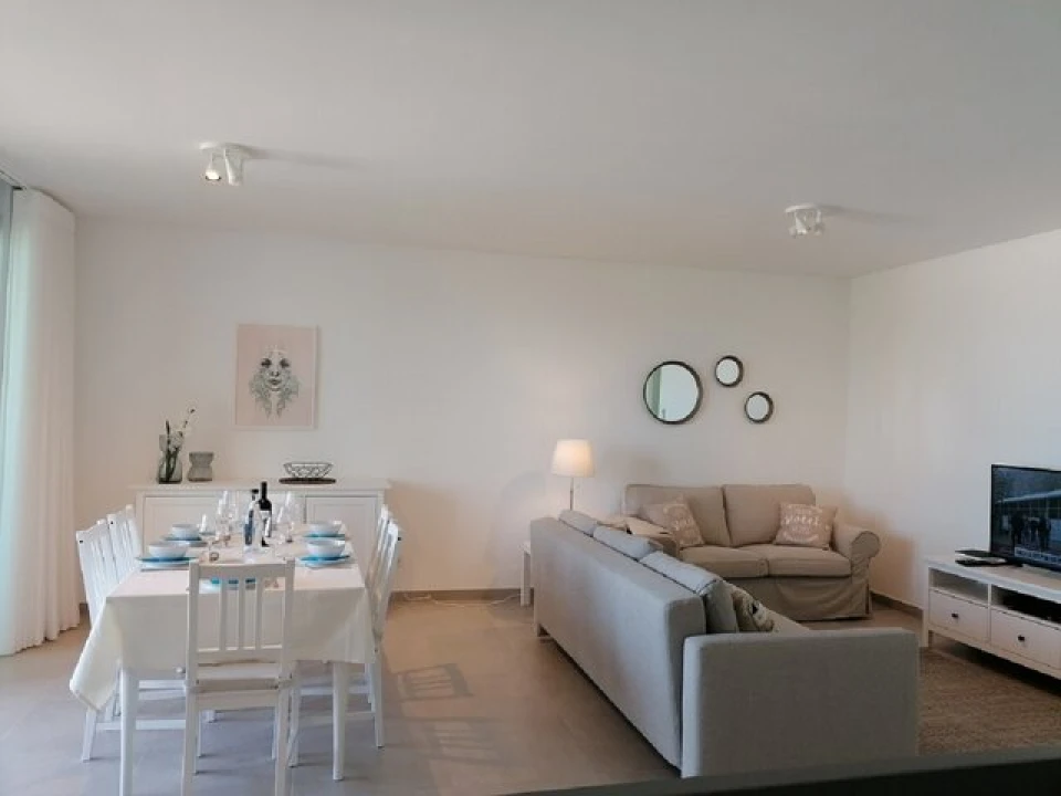 Apartamento T2 para Venda em Quarteira Foto 7