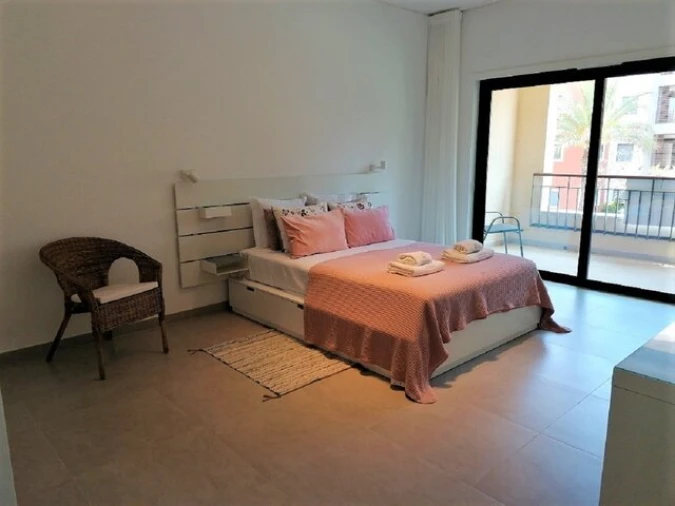 Apartamento T2 para Venda em Quarteira Foto 11