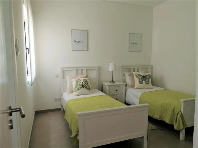 Apartamento T2 para Venda em Quarteira Foto 14