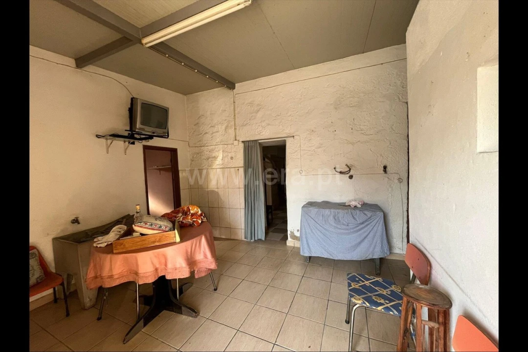Moradia T2 para Venda em Fundão, Valverde, Donas, A. Joanes, A. Nova Cabo Foto 6