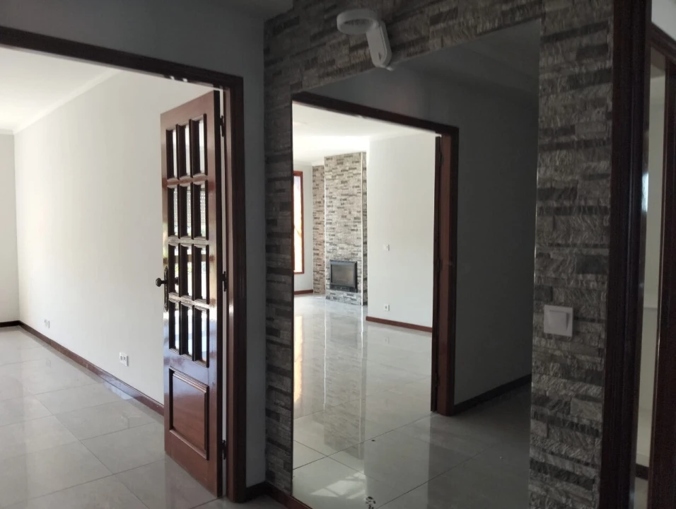 Apartamento T3 para Venda em Paços de Brandão Foto 14