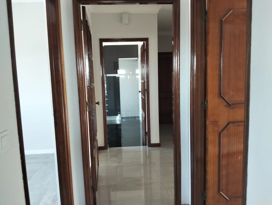 Apartamento T3 para Venda em Paços de Brandão Foto 15