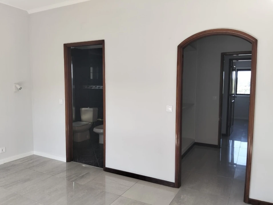 Apartamento T3 para Venda em Paços de Brandão Foto 19
