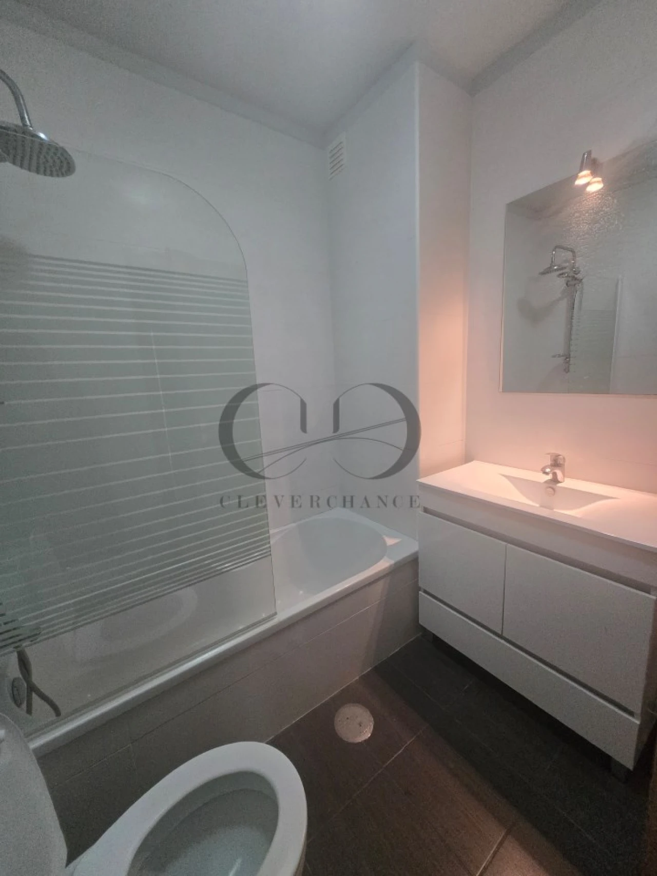 Apartamento T1 para Venda em Bonfim Foto 7