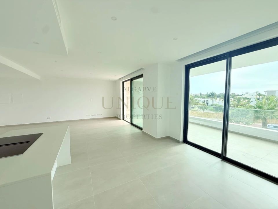 Apartamento T2 para Venda em Lagos (São Sebastião e Santa Maria) Foto 4
