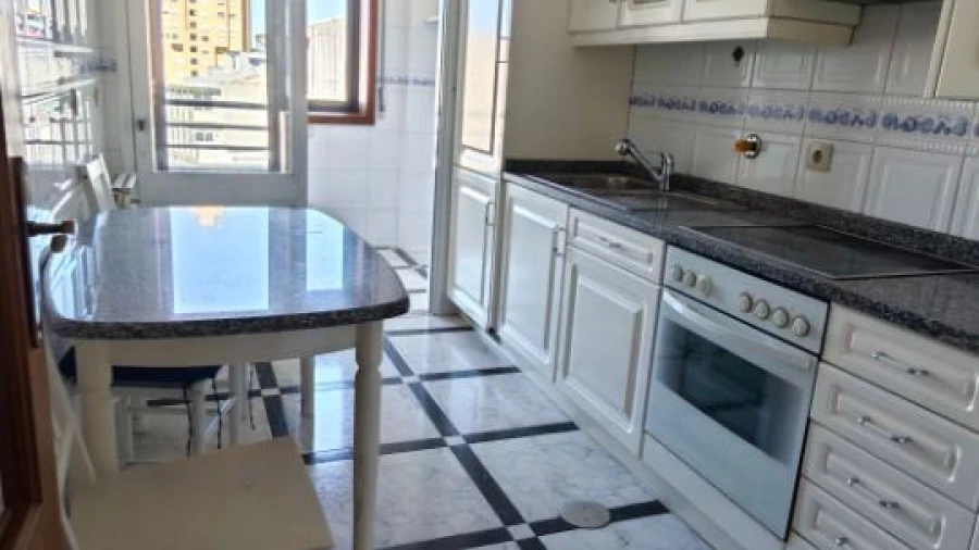 Apartamento T2 para Arrendamento em Mafamude e Vilar do Paraíso