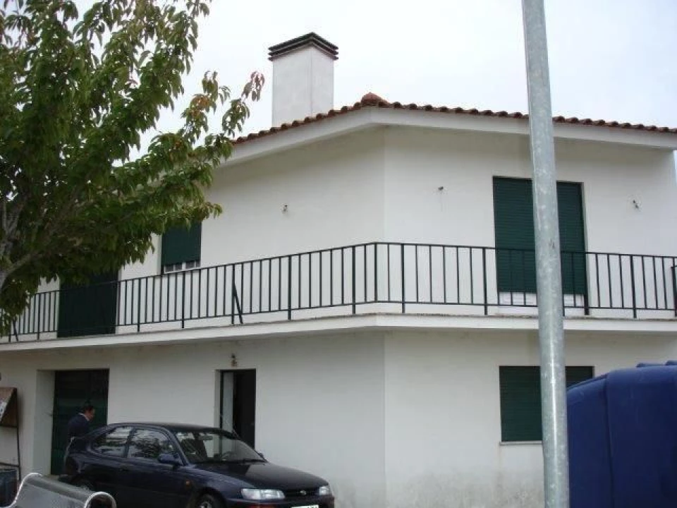 Moradia T3 para Venda em Cadima Foto 1