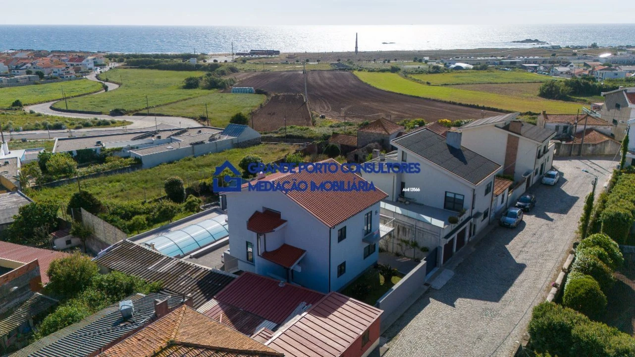 Moradia T4 para Venda em Perafita, Lavra e Santa Cruz do Bispo Foto 5