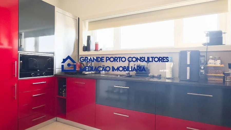 Moradia T4 para Venda em Perafita, Lavra e Santa Cruz do Bispo
