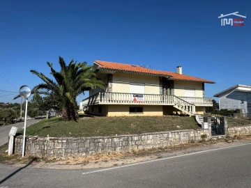 Moradia T4 para Venda em Fatima