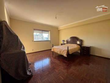 Moradia T4 para Venda em Fatima