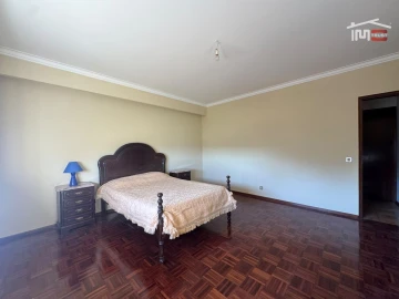 Moradia T4 para Venda em Fatima
