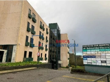 Escritório para Venda em Cidade da Maia