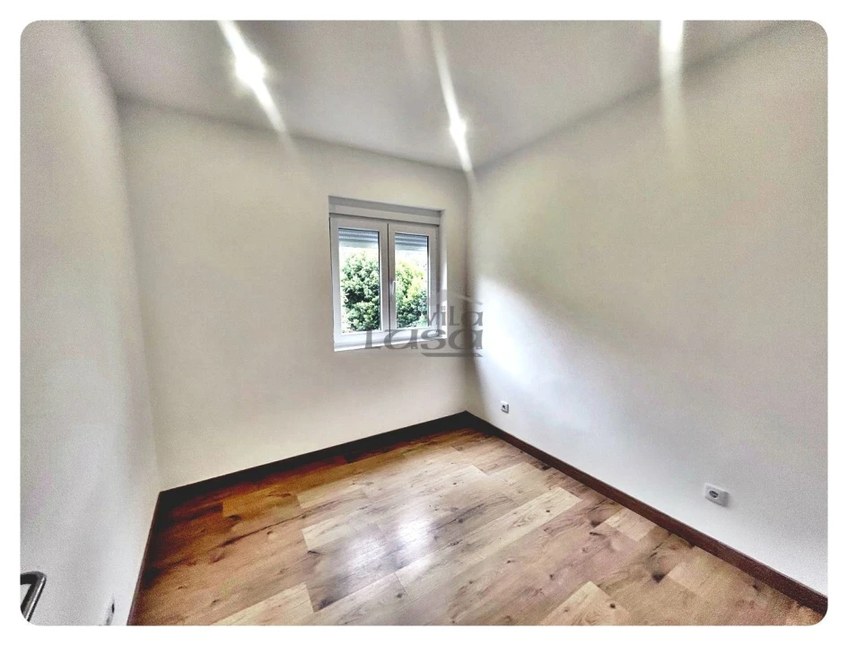 Apartamento T3 para Arrendamento em Fânzeres e São Pedro da Cova Foto 14