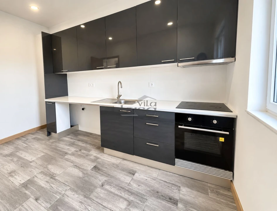 Apartamento T3 para Arrendamento em Fânzeres e São Pedro da Cova Foto 1