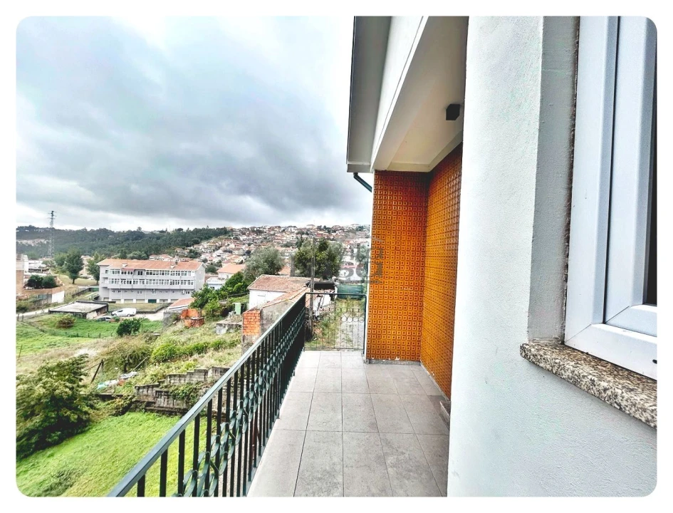 Apartamento T3 para Arrendamento em Fânzeres e São Pedro da Cova Foto 19