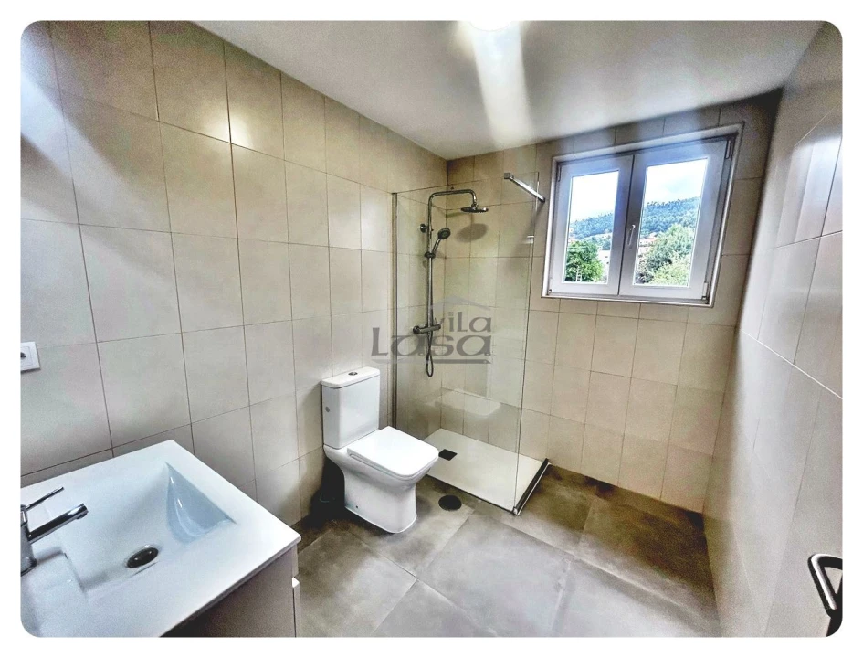 Apartamento T3 para Arrendamento em Fânzeres e São Pedro da Cova Foto 20