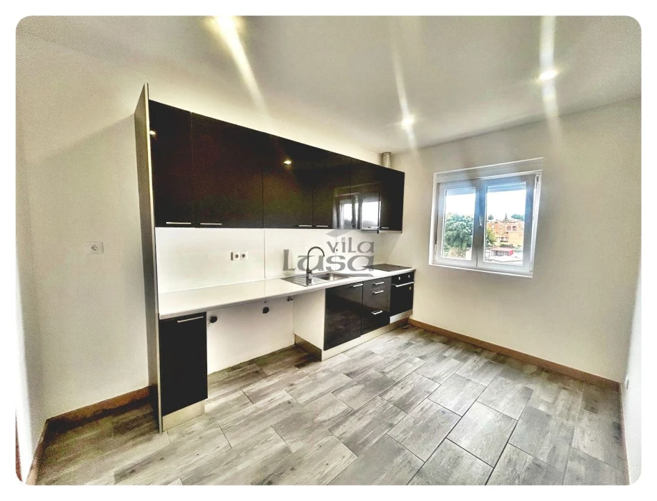 Apartamento T3 para Arrendamento em Fânzeres e São Pedro da Cova Foto 23