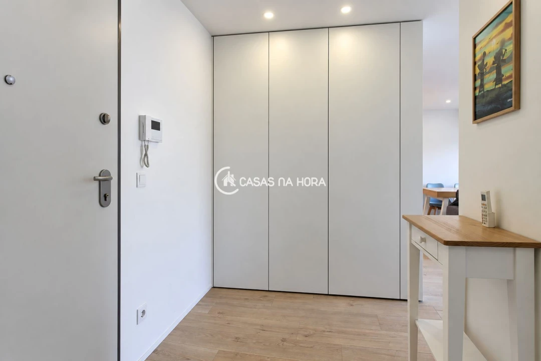 Apartamento T1 para Arrendamento em Lordelo do Ouro e Massarelos Foto 4