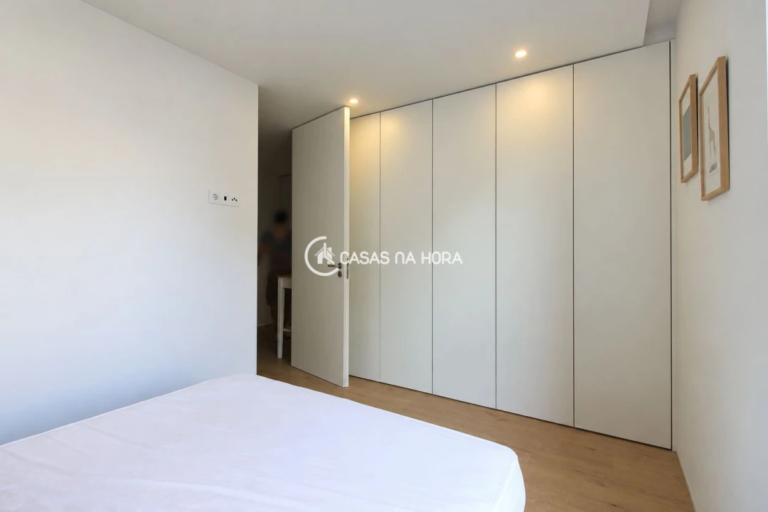 Apartamento T1 para Arrendamento em Lordelo do Ouro e Massarelos Foto 21