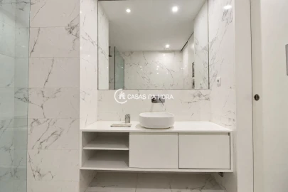 Apartamento T1 para Arrendamento em Lordelo do Ouro e Massarelos