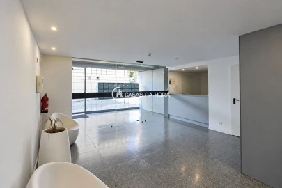 Apartamento T1 para Arrendamento em Lordelo do Ouro e Massarelos