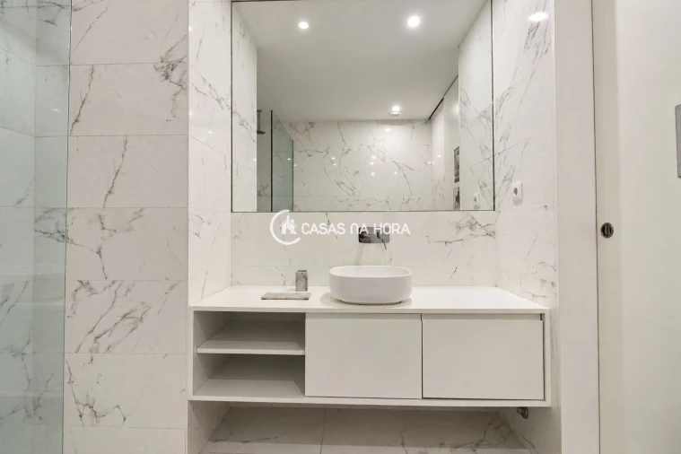 Apartamento T1 para Arrendamento em Lordelo do Ouro e Massarelos Foto 6