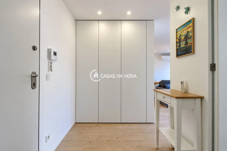 Apartamento T1 para Arrendamento em Lordelo do Ouro e Massarelos Foto 14