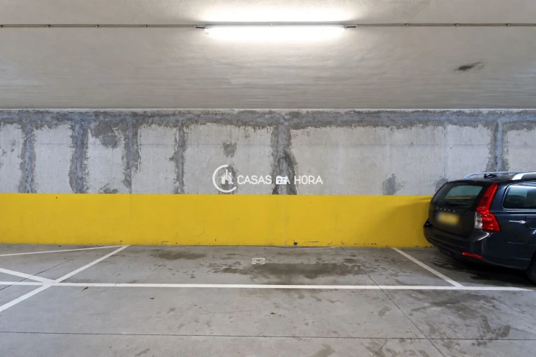 Apartamento T1 para Arrendamento em Lordelo do Ouro e Massarelos Foto 23