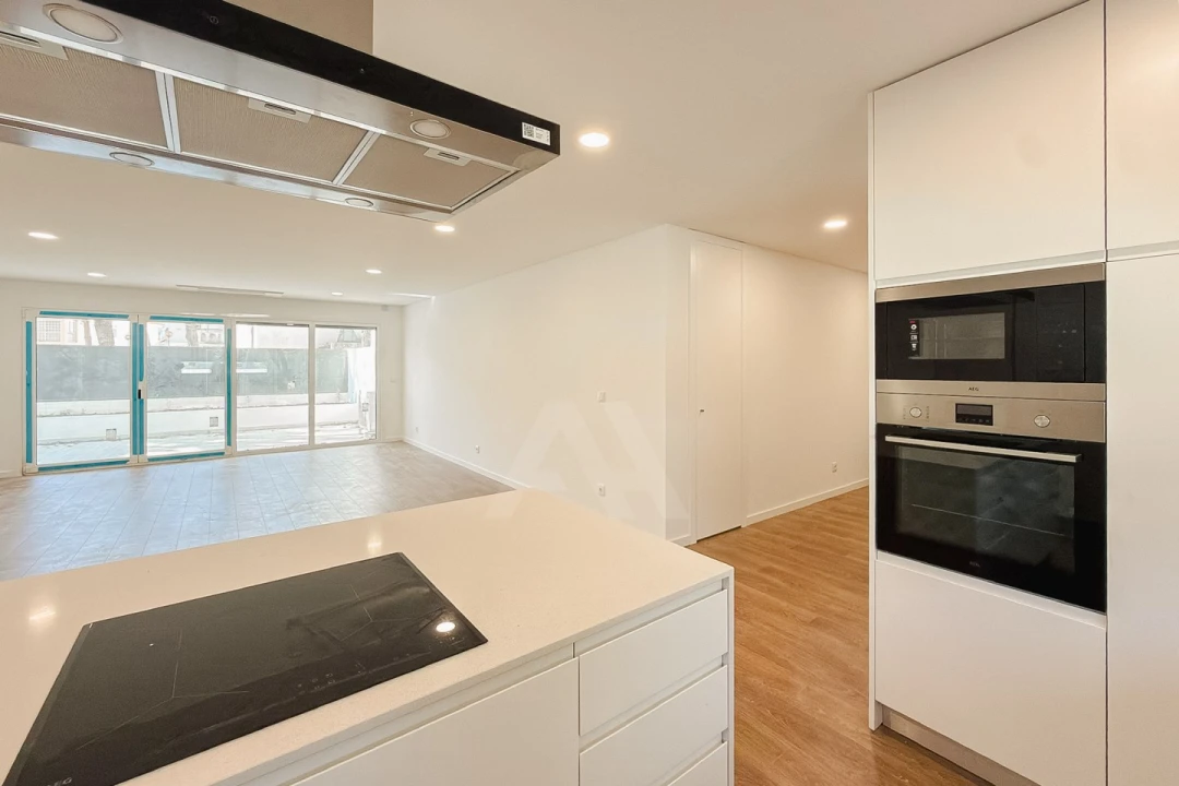 Apartamento T2 para Venda em Alcabideche Foto 4