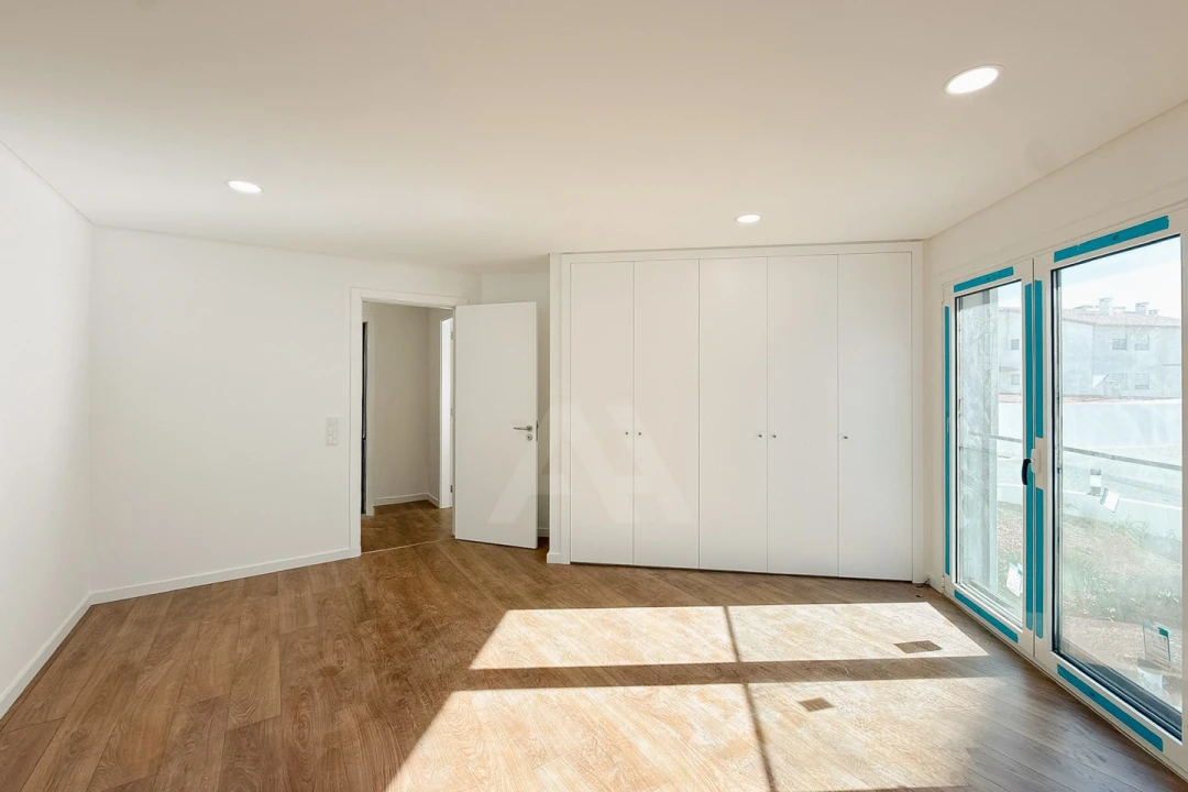 Apartamento T2 para Venda em Alcabideche Foto 12