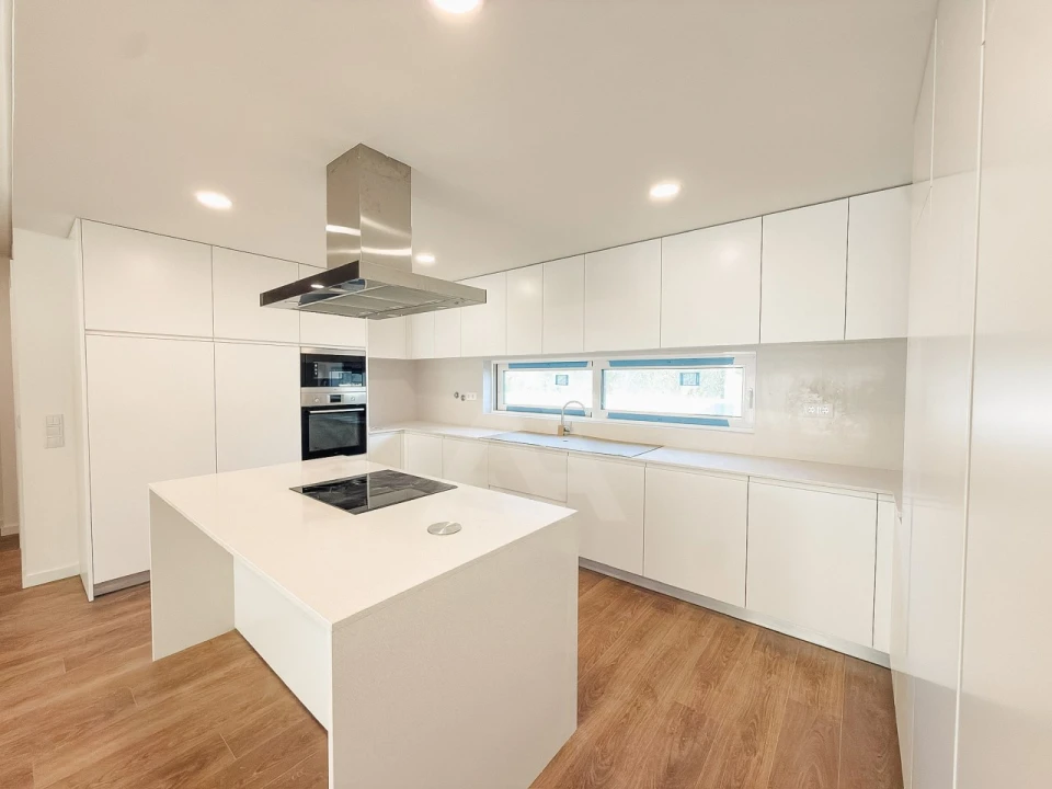 Apartamento T2 para Venda em Alcabideche Foto 13