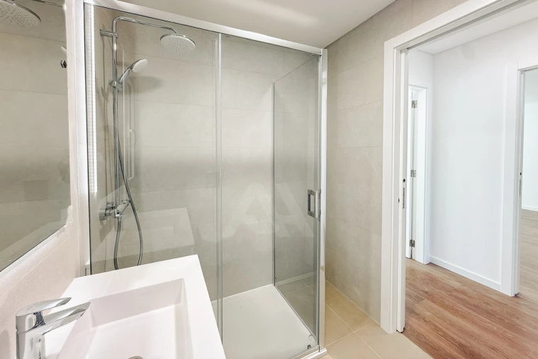 Apartamento T2 para Venda em Alcabideche Foto 6