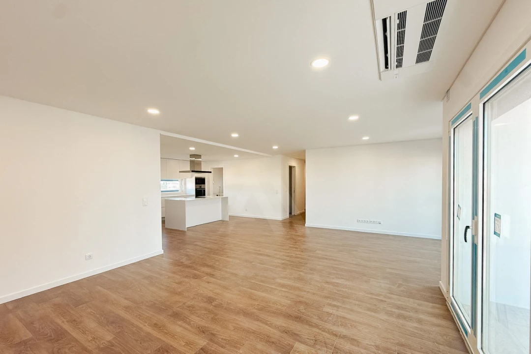 Apartamento T3 para Venda em Alcabideche Foto 8