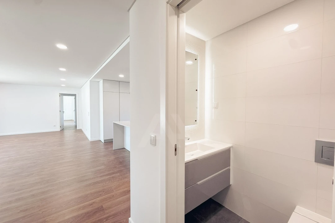 Apartamento T3 para Venda em Alcabideche Foto 9