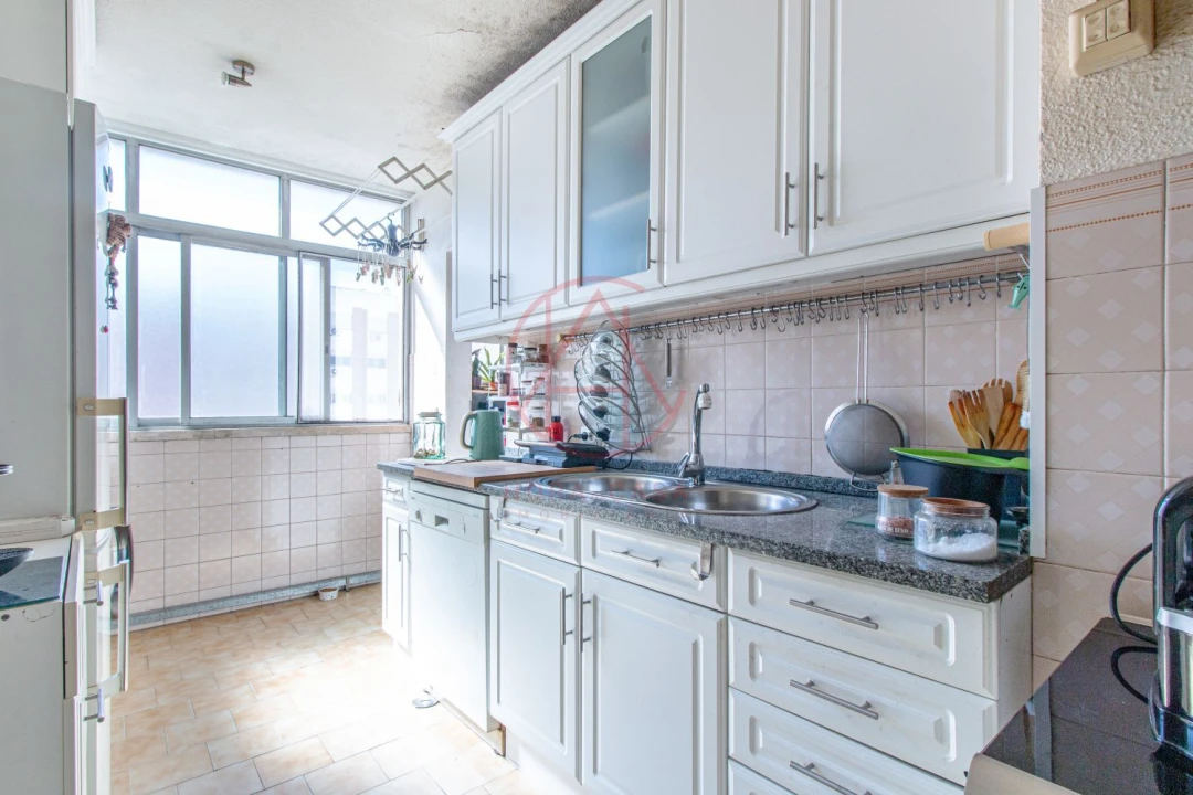 Apartamento T2 para Venda em Encosta do Sol Foto 3