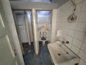 Loja para Arrendamento em Nossa Senhora do Pópulo, Coto e São Gregório