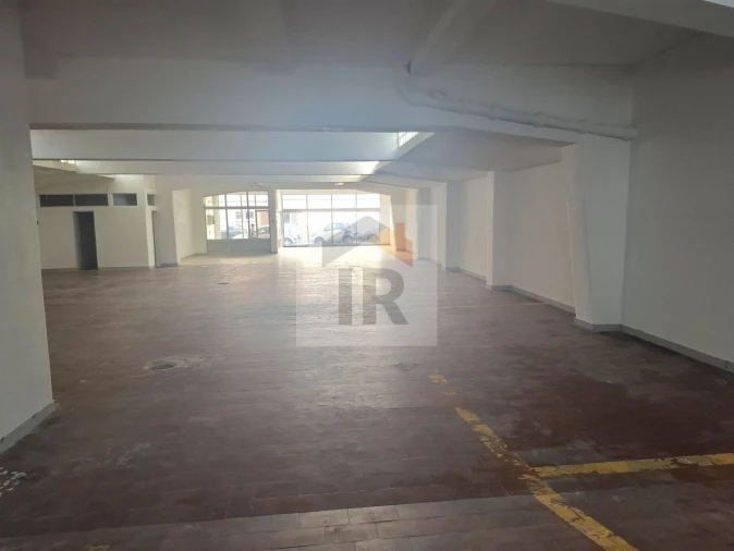Loja para Arrendamento em Nossa Senhora do Pópulo, Coto e São Gregório Foto 5