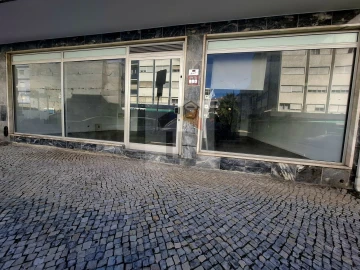 Loja para Venda em Nossa Senhora do Pópulo, Coto e São Gregório