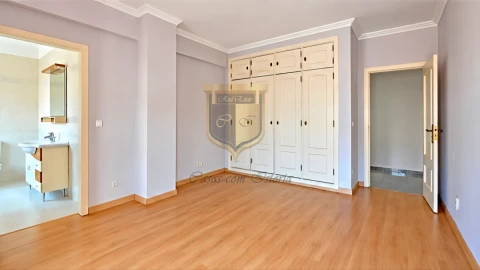 Apartamento T3 para Venda em Vialonga