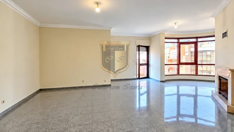Apartamento T3 para Venda em Vialonga