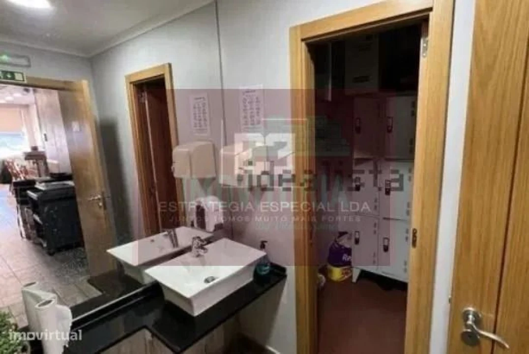 Loja para Trespasse em Benfica Foto 12