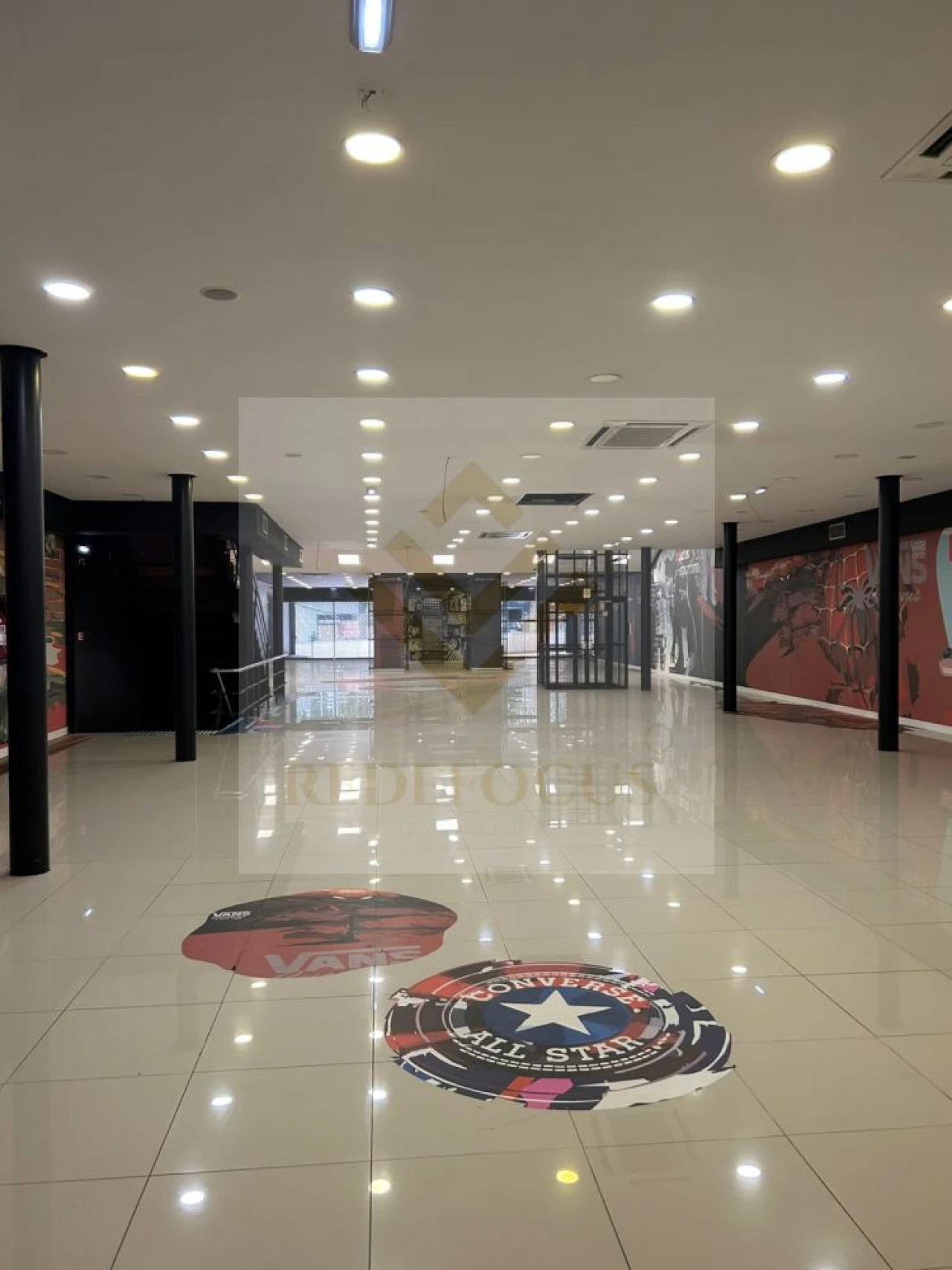 Loja para Arrendamento em Braga (São José de São Lázaro e São João do Souto) Foto 1