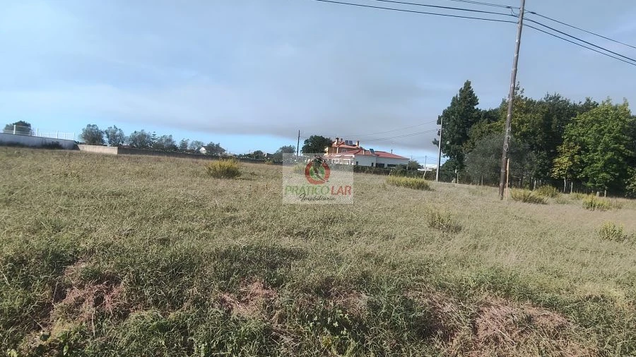 Terreno para Venda em Covões e Camarneira