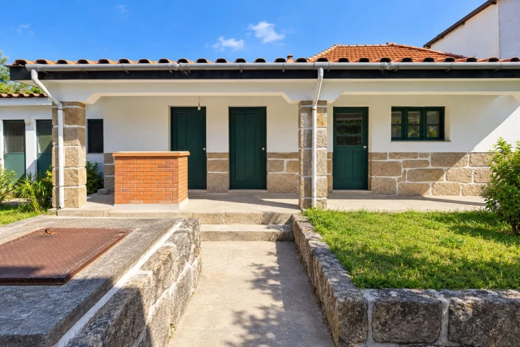 Moradia T3 para Venda em Vila Nova da Telha Foto 2