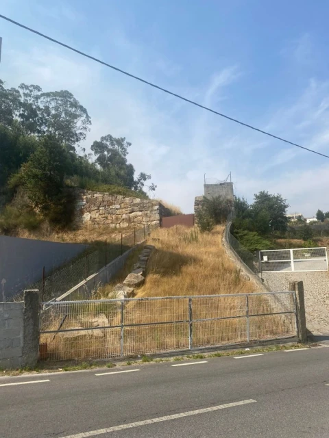 Terreno para Venda em Penafiel