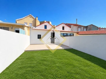 Moradia T2 para Venda em Mafamude e Vilar do Paraíso